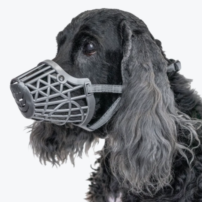 Намордник TopPet N1 4х3,3х6см, пластик, черный