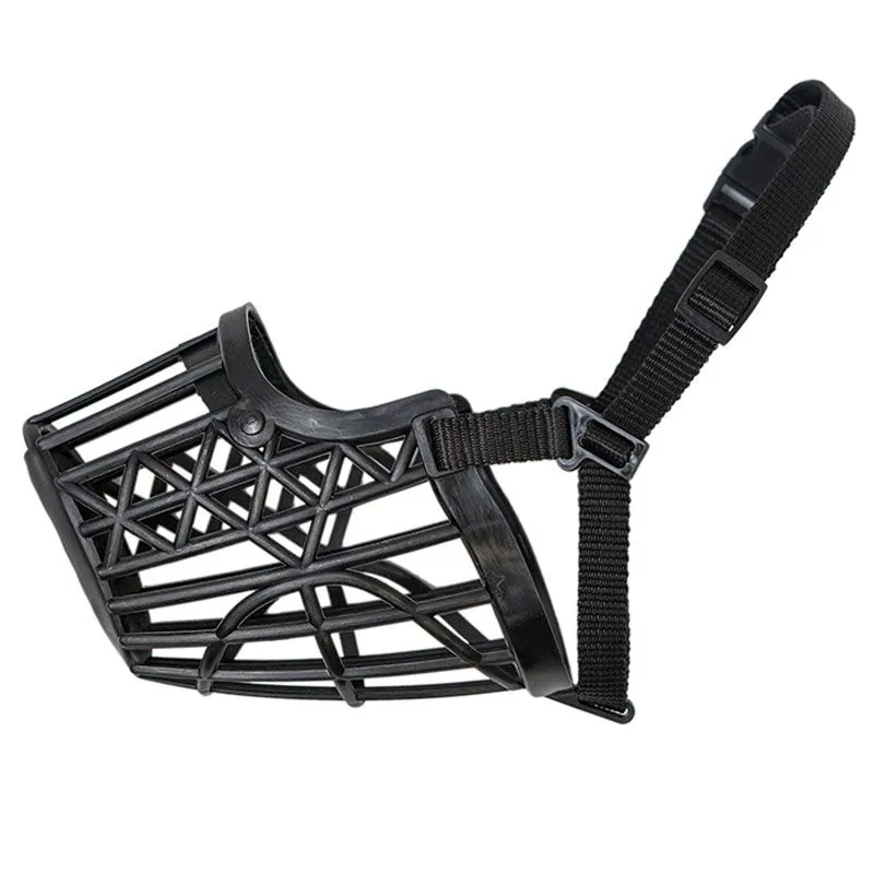 Намордник TopPet N1 4х3,3х6см, пластик, черный